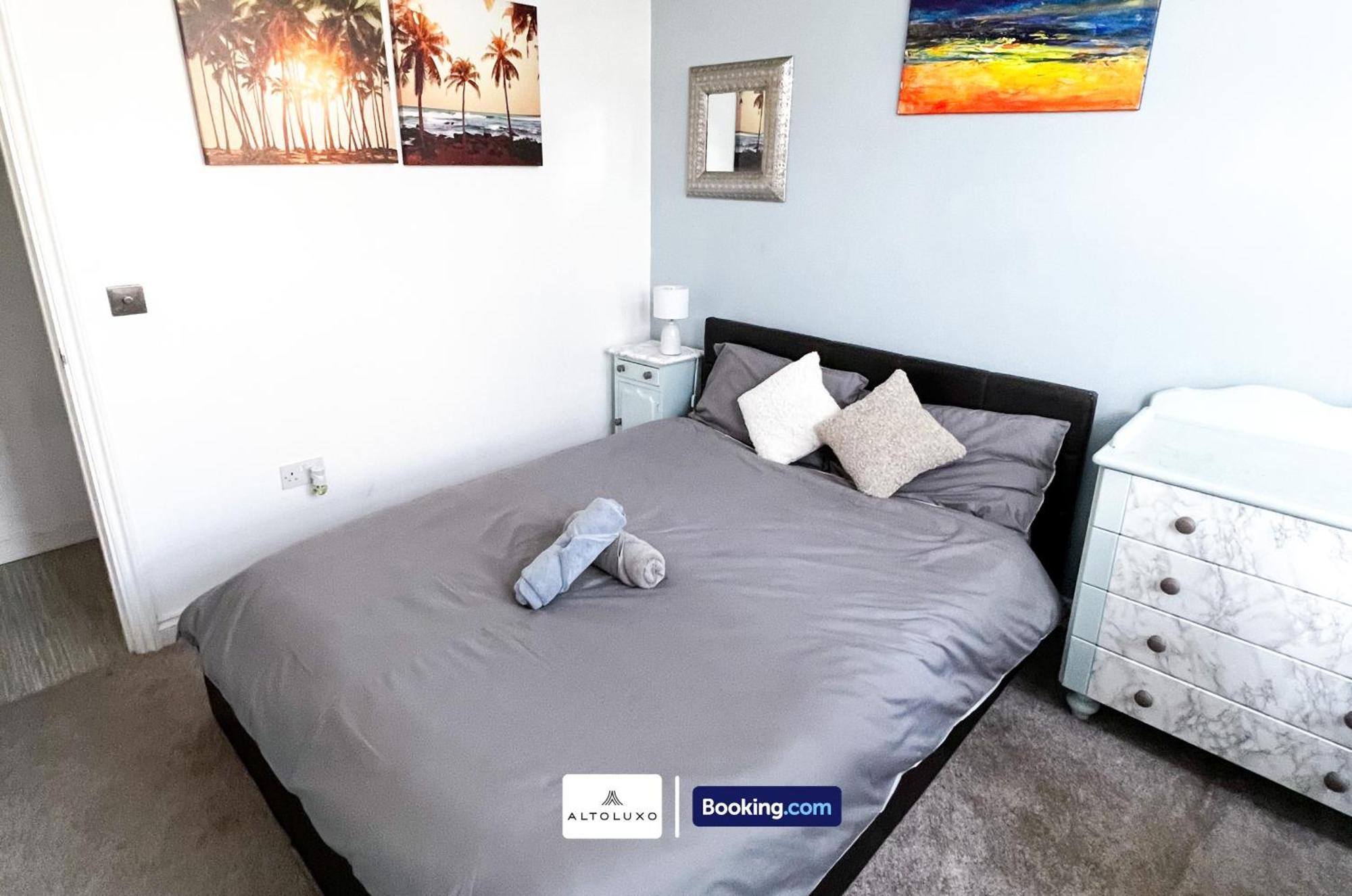 Apartamento The Den 2 Bedroom Serviced By Altoluxoexperience Short Lets & Serviced With Free Wifi *